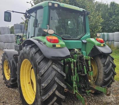 John Deere 6420